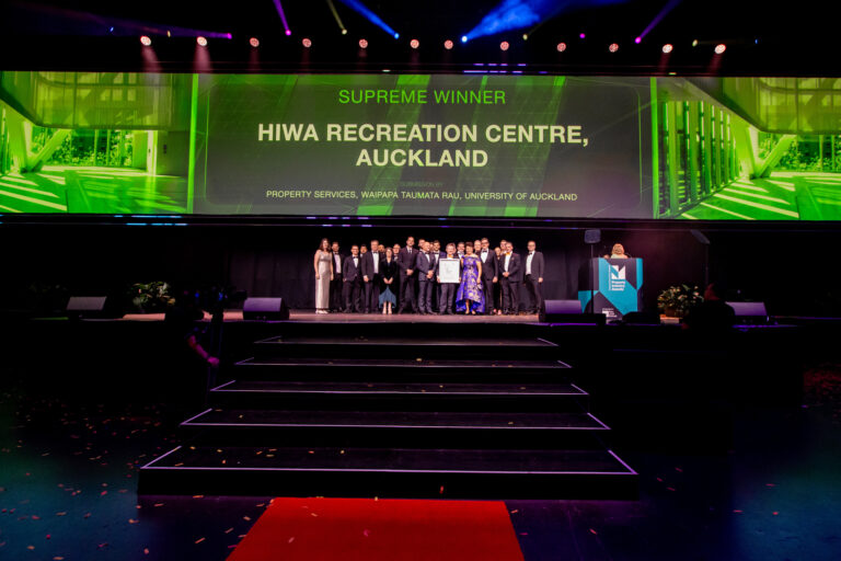 Supreme_Award_Stage_HR-108