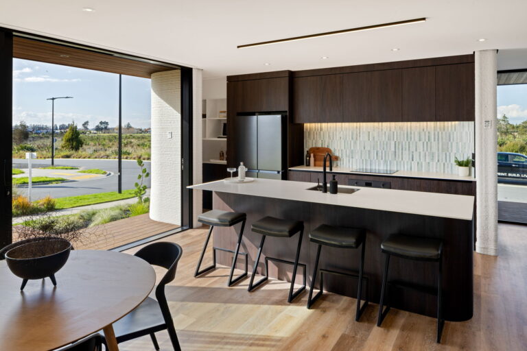 27-web-or-mls-aaron-radford__AR5_0721