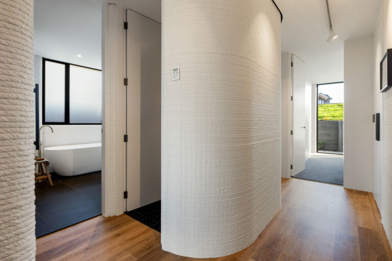 51-web-or-mls-aaron-radford__AR5_0958