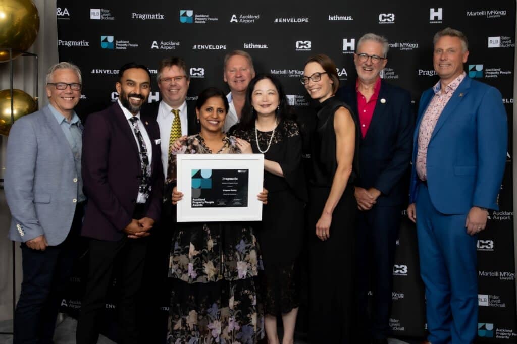 AKL_PP_MEDIA_WALL_SM-148